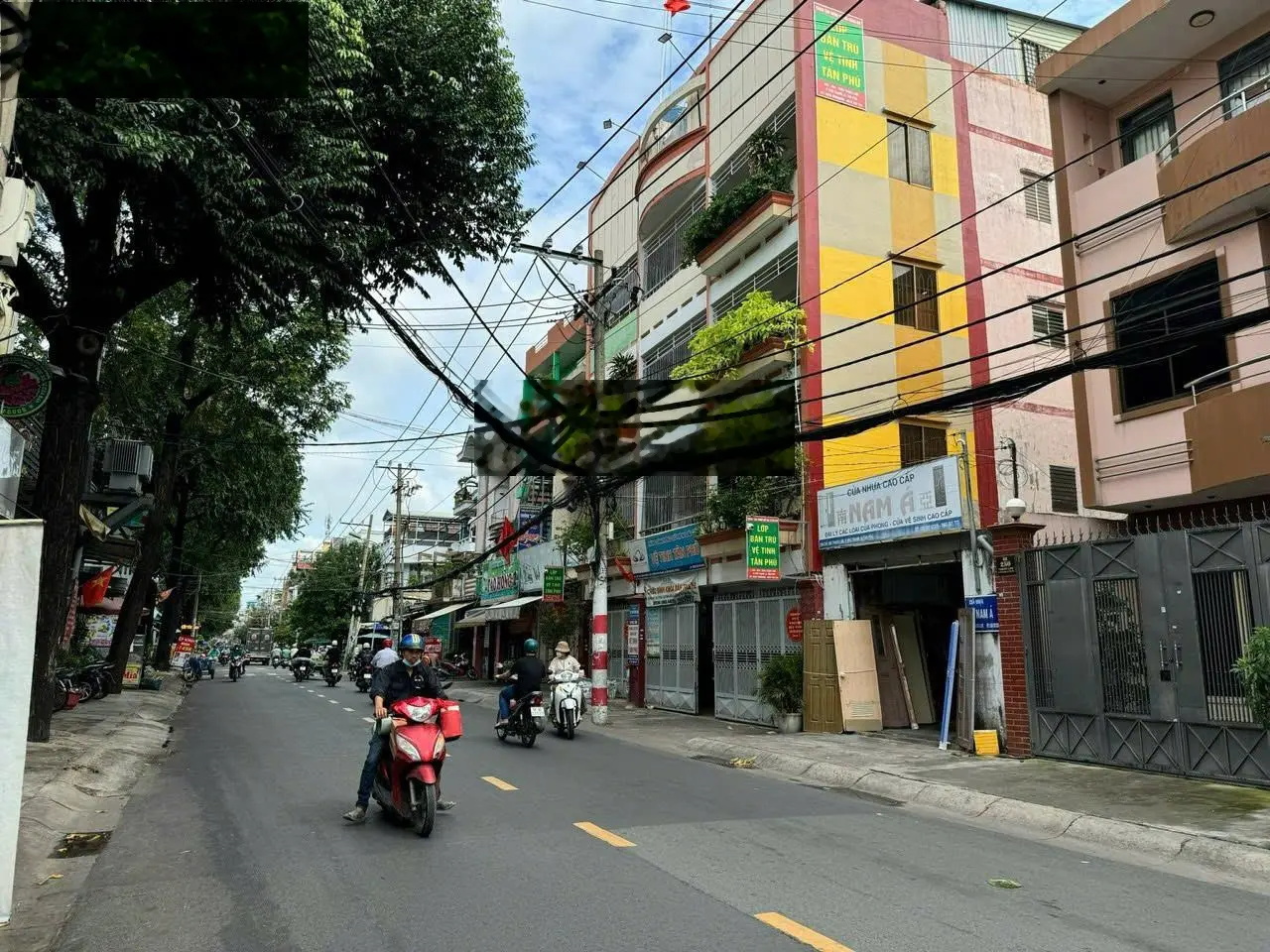Bán nhà cấp 4, 199m2 vuông vức, MTKD số 280 đường Thạch Lam, P.Phú Thạnh, Tân Phú