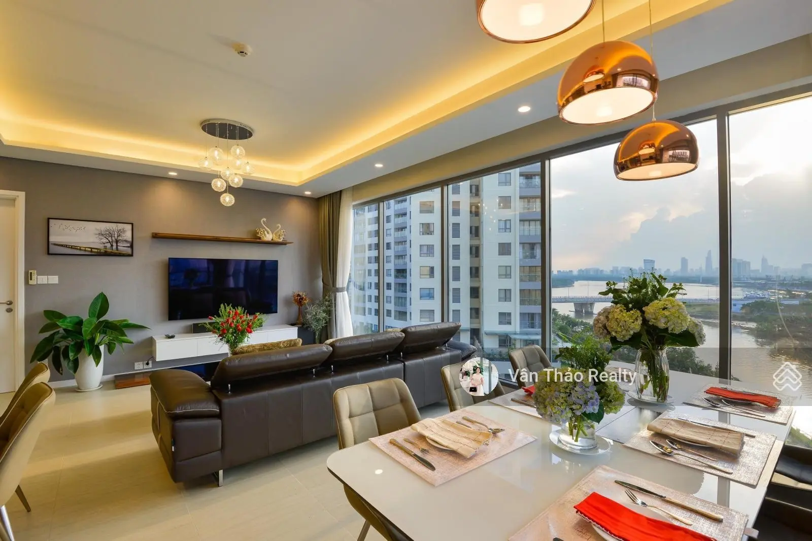 Full kính ngắm bình minh/ hoàng hôn cực đỉnh - căn hộ 1-2-3-4PN tiêu chuẩn Resort - ngay gần Quận 1