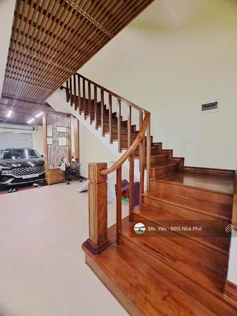 Bán liền kề làng Việt Kiều Châu Âu 80m2, ô tô, gara, KD, giá 22,5 tỷ