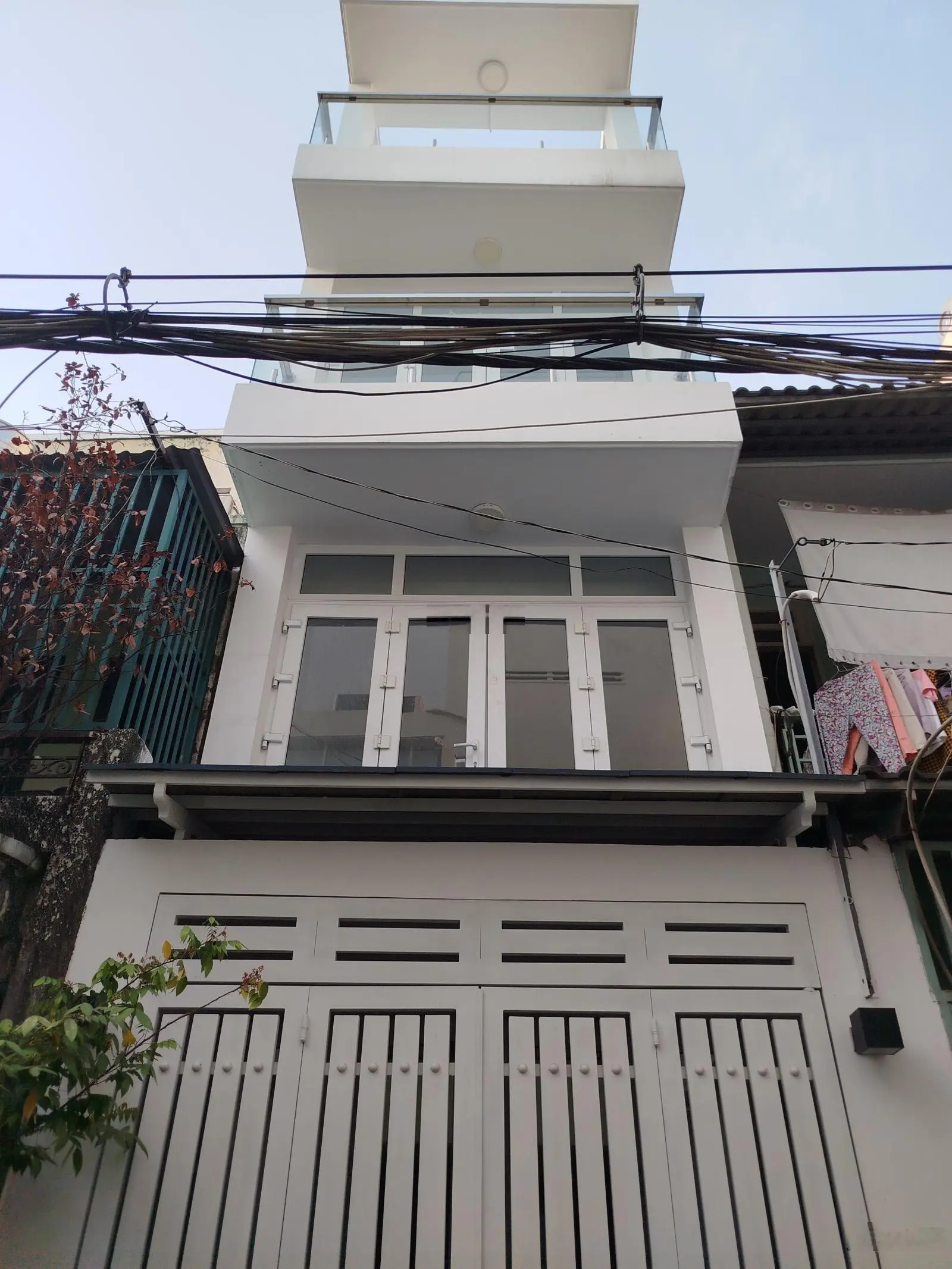 Bán gấp hẻm xe hơi phan đăng lưu, ngay bv gia định, 35m2, bốn lầu, 5.6 ty tl