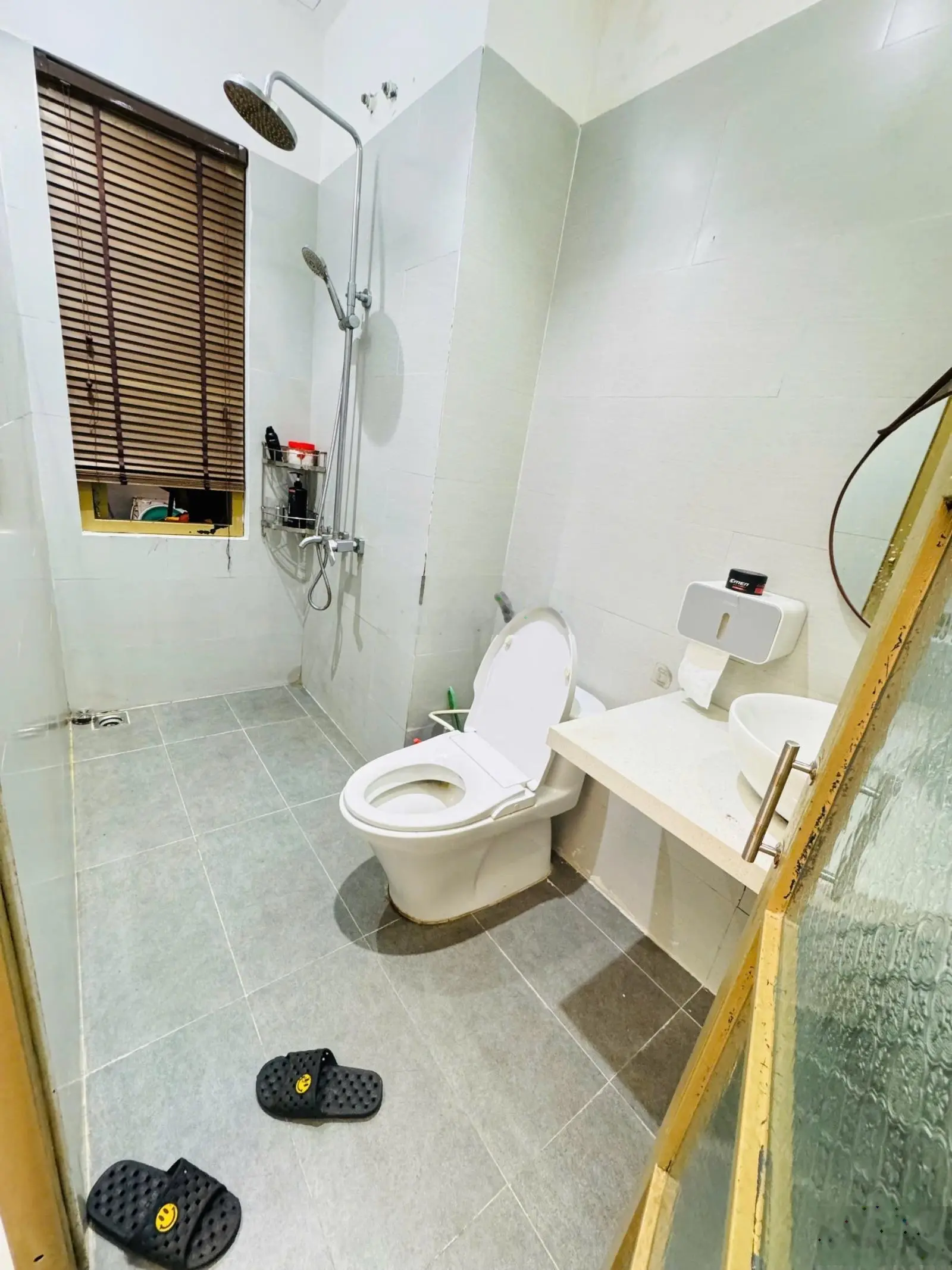 Bán nhà kiệt ô tô thông thiết kế đẹp khu Bình Kì Hoà Quý