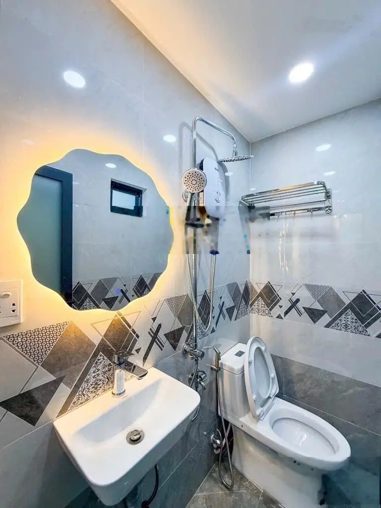 Hẻm xe tải PVT Bình Thạnh 2pn tặng full NT như hình chỉ 4,45t.ỷ ,ib zalo nhiều nhà mới cho KH
