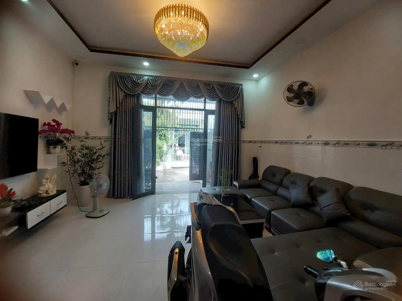 Bán nhà 3 tầng hẻm Nguyễn Khuyến - P. Vĩnh Hải - TP. Nha Trang. DT 55m2 giá 3,3 tỷ
