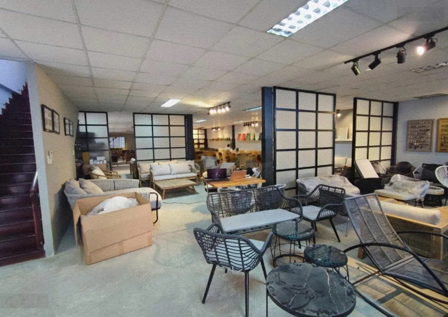 Khuôn đất lớn Thủ Đức, DT 517m2, MT đối diện Vạn Phúc City, sẵn HĐT