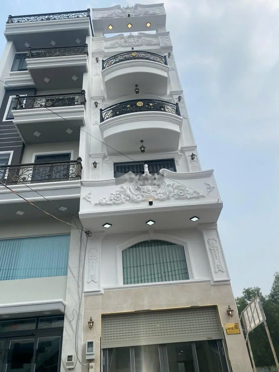Bán Nhà Mặt Phố 5 Tầng 72m2 P.Tân Hưng, Quận 7, mới đẹp 100%. Đường rộng 16M, giá sốc 13,5 tỷ