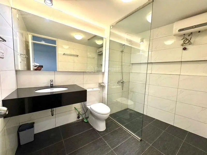 Bán nhà bồ đề, long biên,37m2 chỉ, 7,5 tỷ gần ô tô tránh hồ điều hòa, trường qt, chợ,ở sướng.
