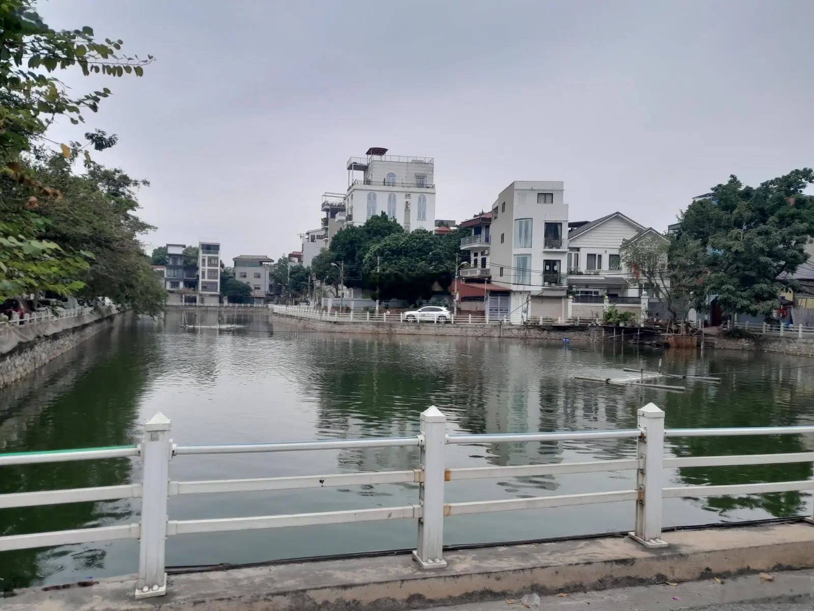 Bán nhà bồ đề, long biên, 60m*7t, 22,6 tỉ. gara, thang máy.