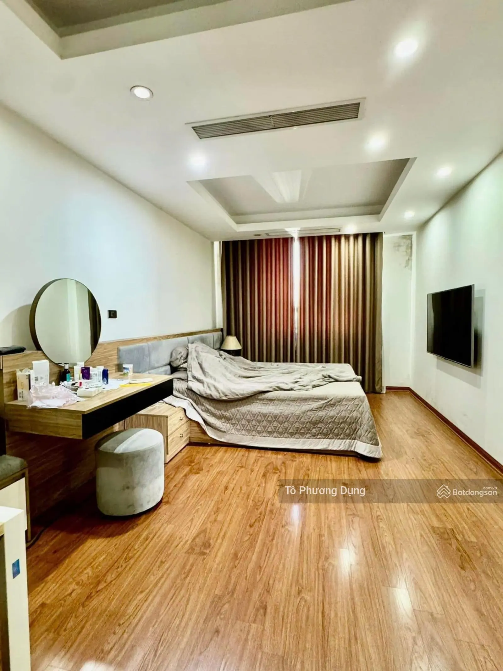Bán căn góc CC Handiresco - 31 Lê Văn Lương - 4 pn - full nội thất - view triệu đô - LH 0844 866 ***