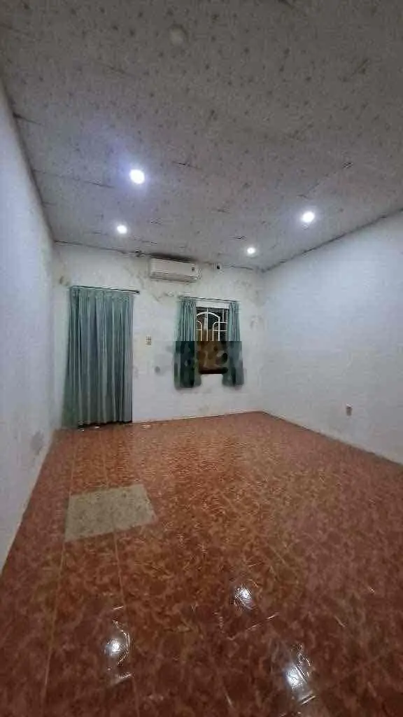 Ban nhà trệt lầu 4x13 hẻm Dương Quảng Hàm P 6 GV