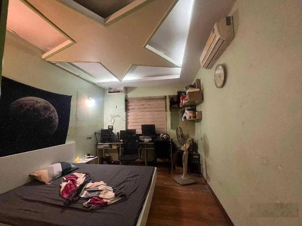 Cực Hiếm-Bán Nhà Phạm Văn Đồng-36m-Ô Tô Tải Tránh-Kinh Doanh