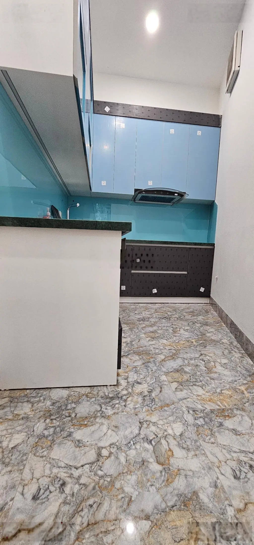 Ban nhà mới, ngọc lâm, long biên 58m, 5 tầng thang máy, oto đỗ cửa 11.5 tỷ.