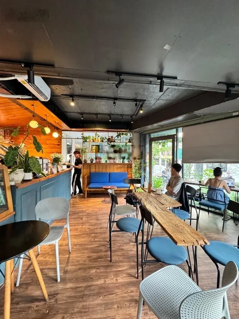 Bán nhà 3 mặt tiền Phố Đặng Tất 100m2, 7tầng, thang máy hàng hiếm P. Tân Định Q1 dòng tiền 120tr/th