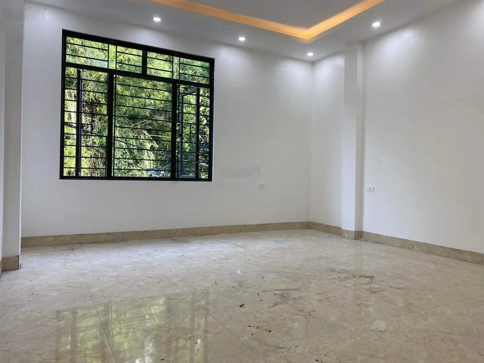Bán nhà 3 tầng Cao Xanh giá chỉ 1tỷ9xxtr - 0962698922