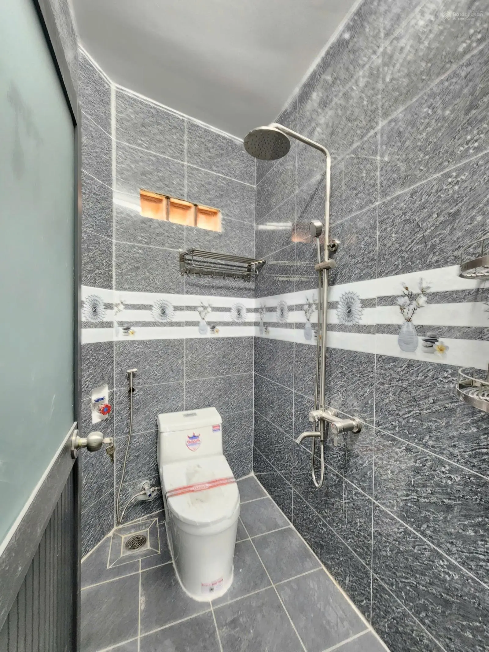 2,75 tỷ bán nhà MT kinh doanh 1 trệt 1 lầu gần ngã tư Miếu Ông Cù 500m, P. Bình Chuẩn, Tp. Thuận An