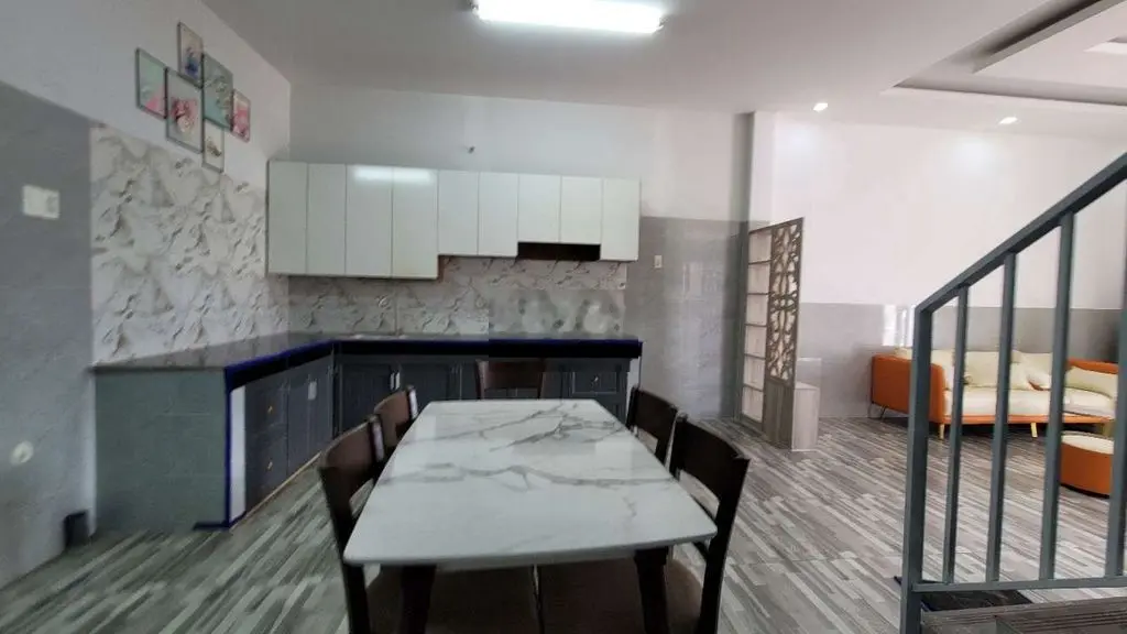Nhà 2 mặt tiền KD Tây Hòa, 170m2, gần chợ, nhà thờ Lộc Hòa, nhỉnh 2 tỷ