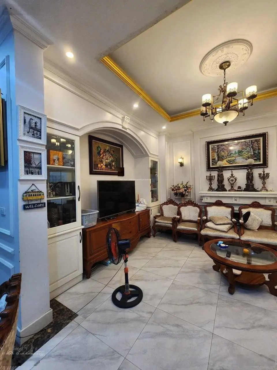 Chính chủ bán nhà 3 tầng, sổ 150m2, nội thất đẹp, có gaara ô tô, tại thôn 3 Vạn Phúc.