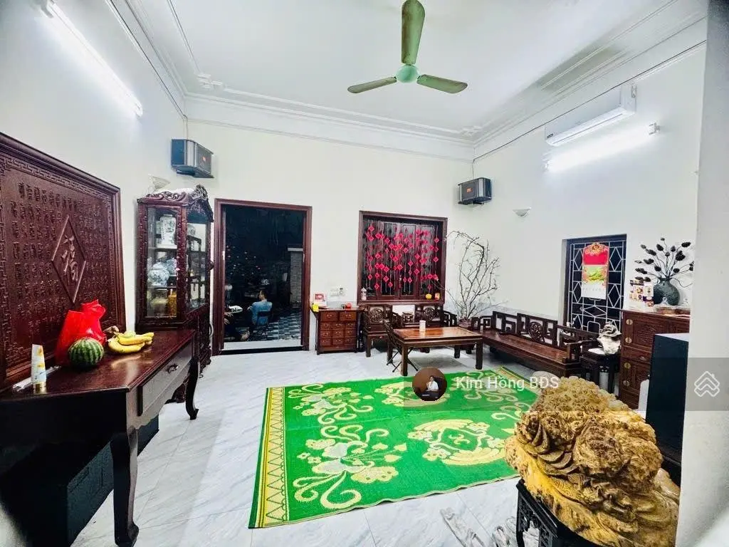 Nhà Vườn hoa Hà Đông phố Nguyễn Trãi. 58m. 4 tầng, mt 6.1m. Giá 12 tỷ 100. Lõi phố cổ Hà Đông