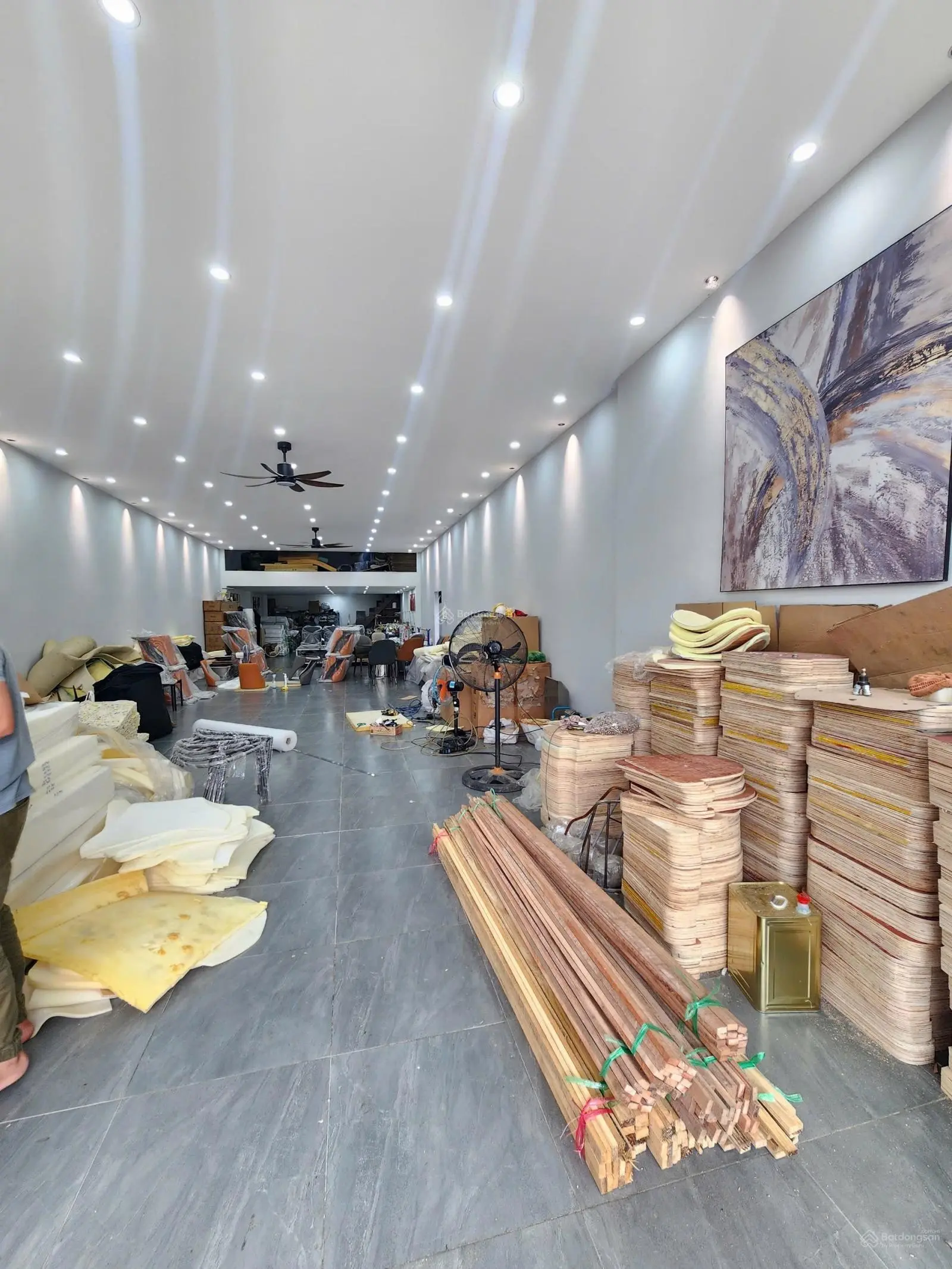 5.95 tỷ/ Bán nhà và kho xưởng ngang 10mx26m vừa ở vừa làm kinh doanh ngay Nguyễn Thị Tươi 20m