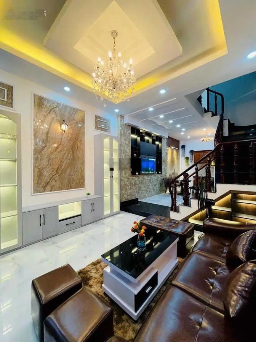 Bán nhà hẻm ô tô Thích Quảng Đức, P4, Phú Nhuận. Giá 3Tỷ1 có TL, DT 60m2 (4x15) Sổ hồng riêng