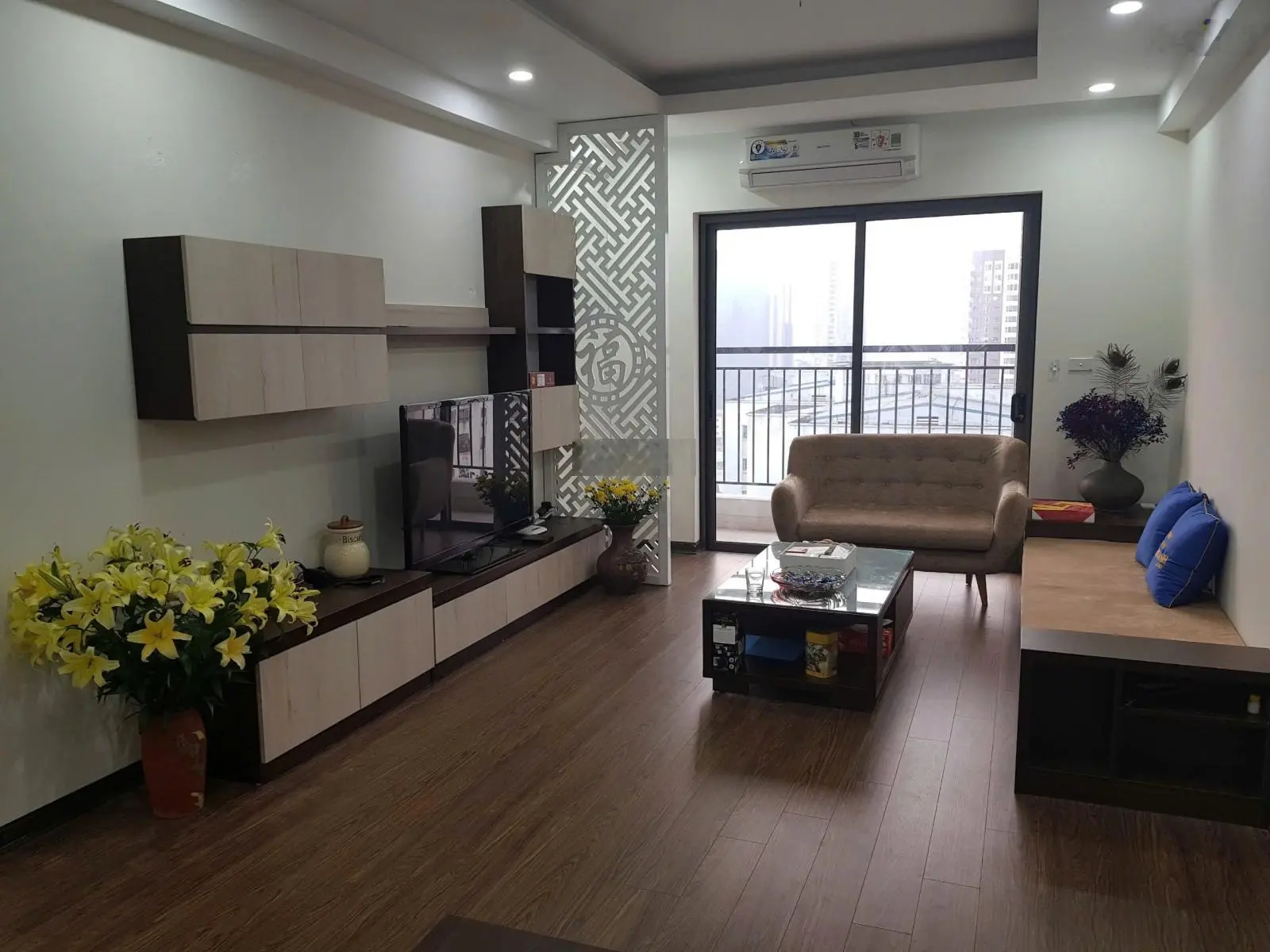 Chính chủ bán CH HANDIRESCO , 100m( 3N, 2W), sẵn sổ full NT. Giá 7,5 tỷ( giá thật không đăng ảo )