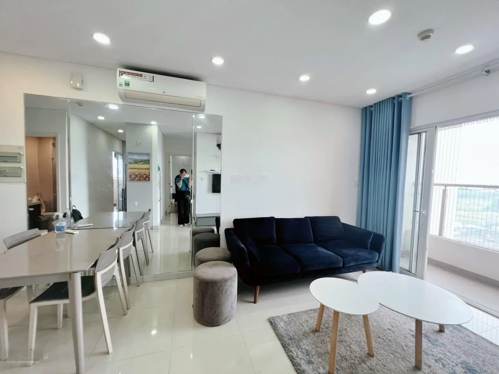 Bán căn hộ 75m2 2pn2wc căn góc, view nội khu đẹp, thông thoáng, đã có sổ hồng, giá 3.399 tỉ