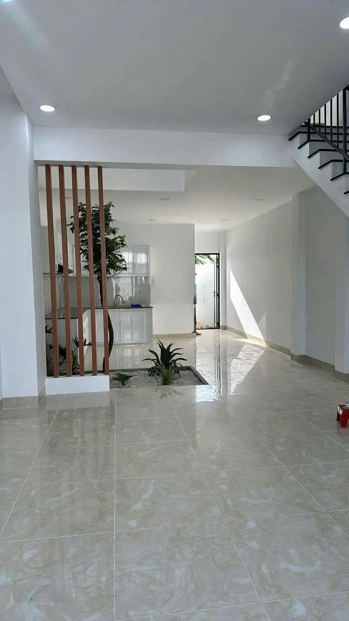 Bán Nhà Mặt Phố Đường 1, Phường 9, Cà Mau Giá Cực Tốt Chỉ 1,4 Tỷ