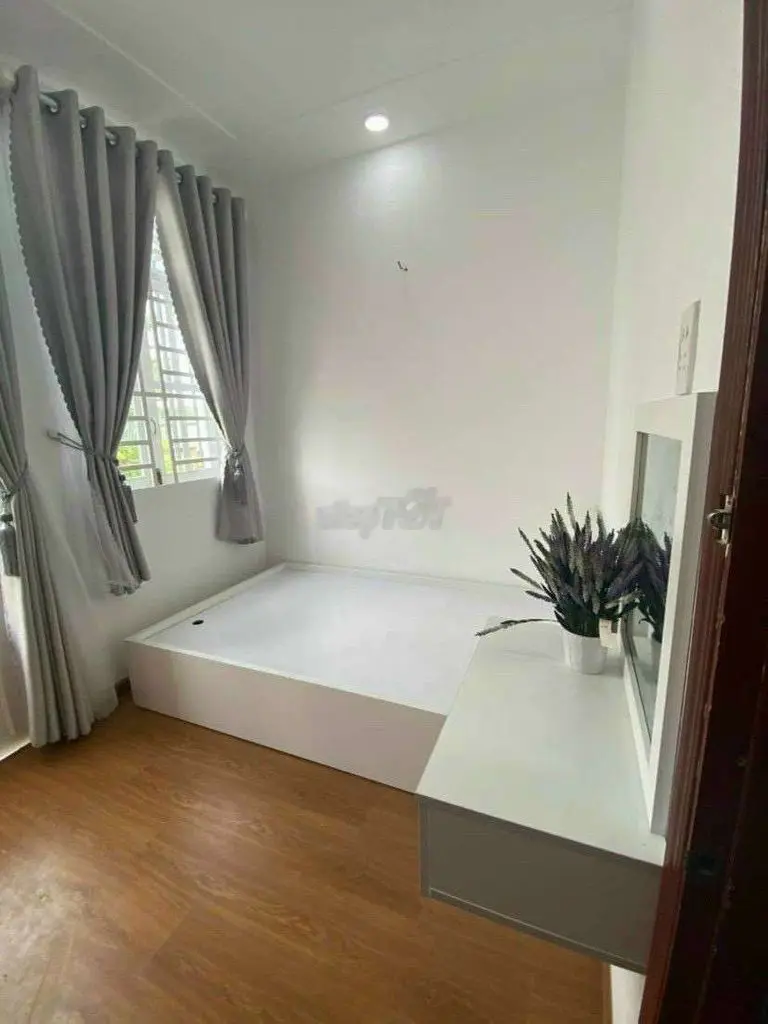 BÁN GẤP NHÀ 1 LẦU, ĐÚC KIÊN CỐ, HẺM 6M THÔNG, UBND BÌNH TRỊ ĐÔNG