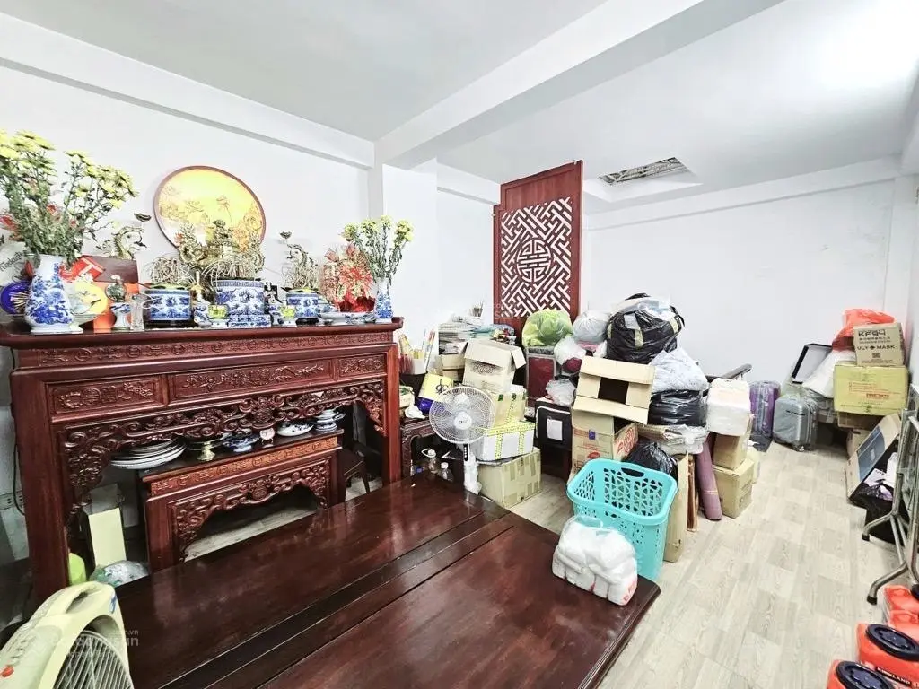 Lõi Đống Đa - phân lô ô tô vào nhà - đường trước nhà trải nhựa đẹp - cách phố vài chục mét