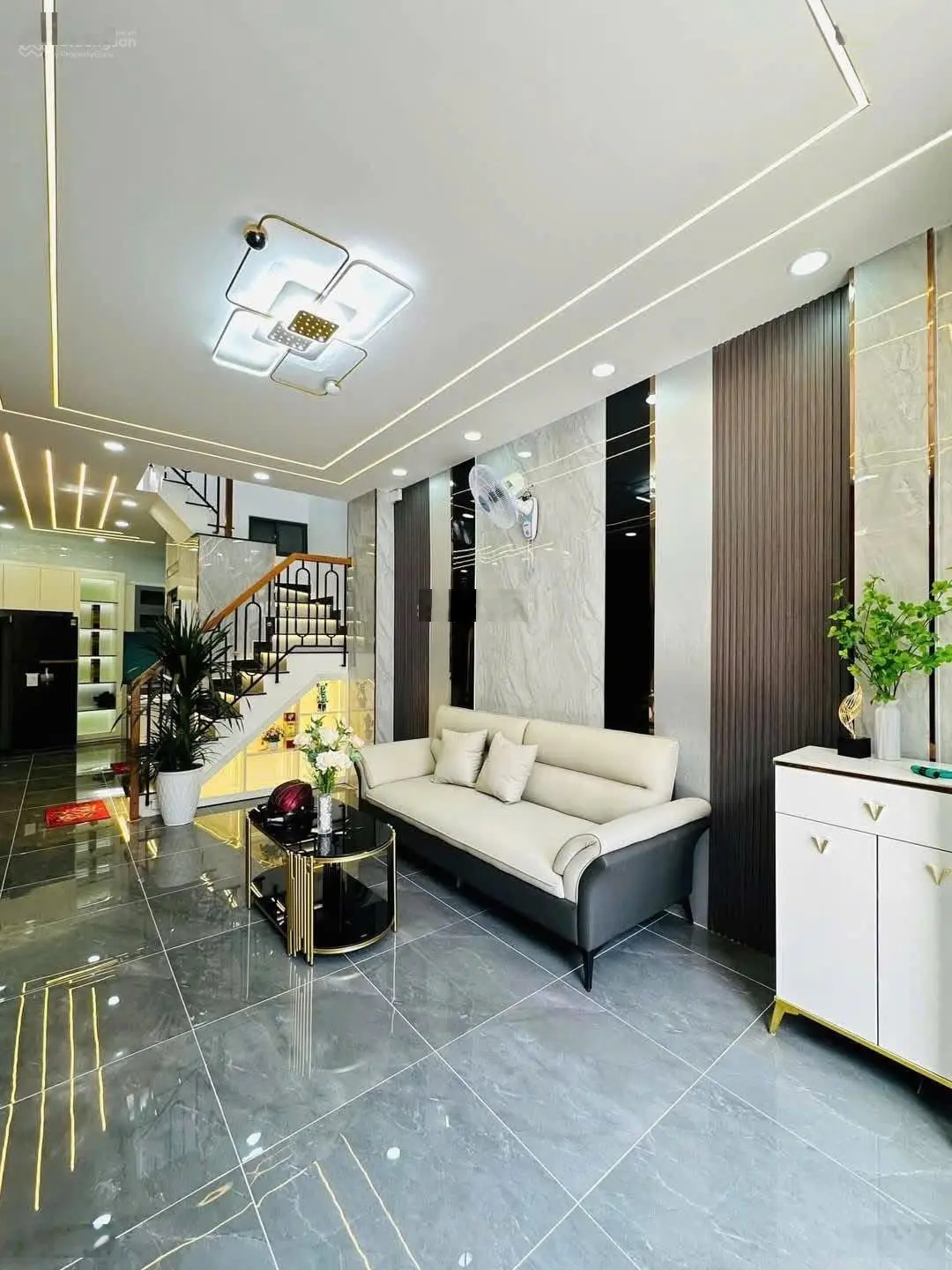 Bán NR 2PN 2WC tại Phường 6, Q6, TP. HCM giá siêu hời, 41,8m2- 1tỷ670