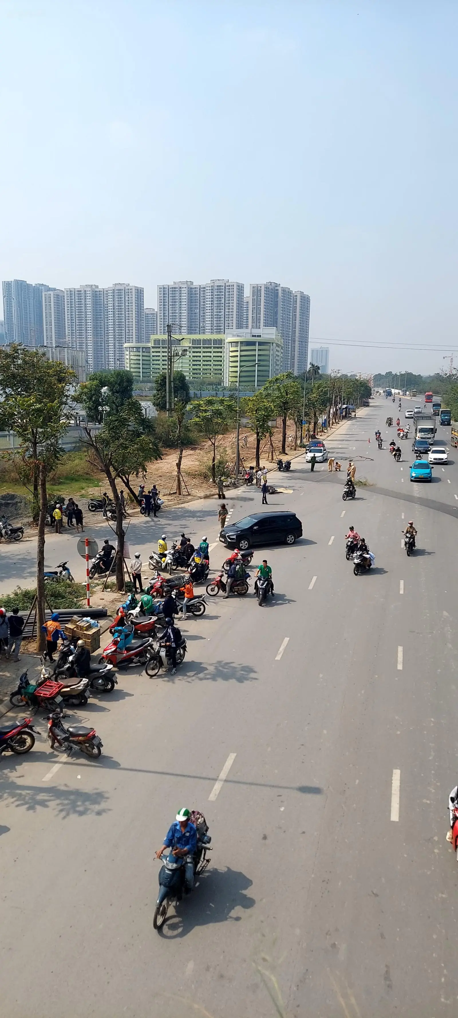 Phân lô - vỉa hè - ô tô tránh - kinh doanh sầm uất. Nhà 5 tầng. Diện tích 82m2. Kinh doanh bất chấp