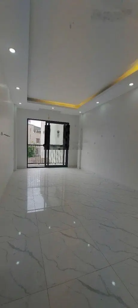 Bán nhà riêng tại Cầu Diễn, 6 tỷ, 38m2, 5PN, 5WC giá tốt