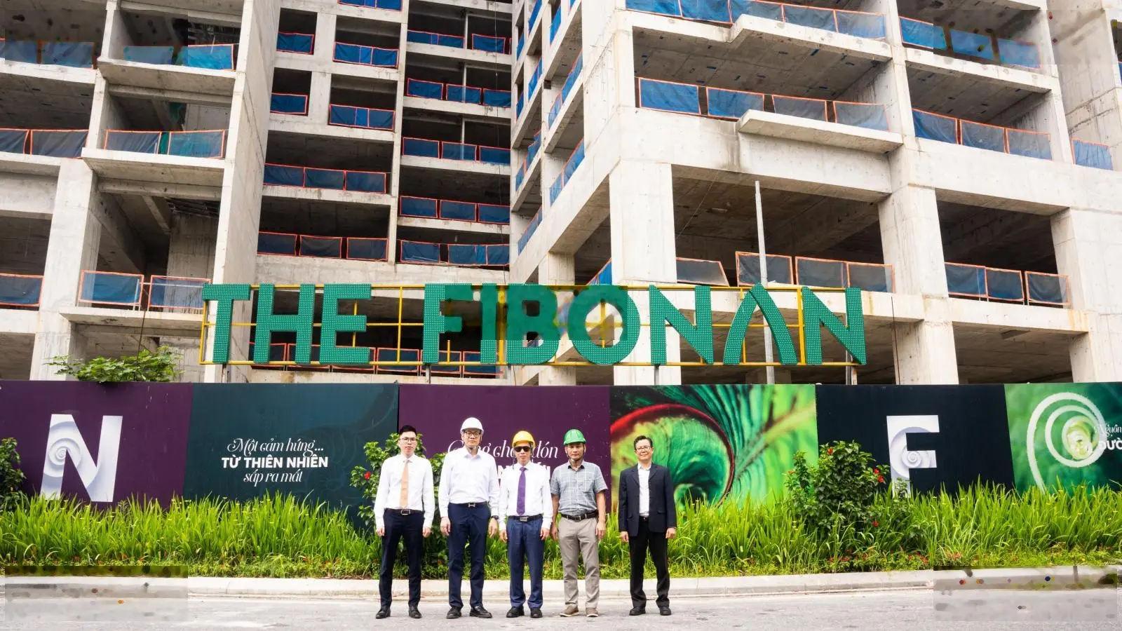 Căn hộ VIP 2 PN tại The Fibonan Ecopark, tầng cao view đẹp, giá 4 tỷ VND tại Văn Giang Hưng Yên