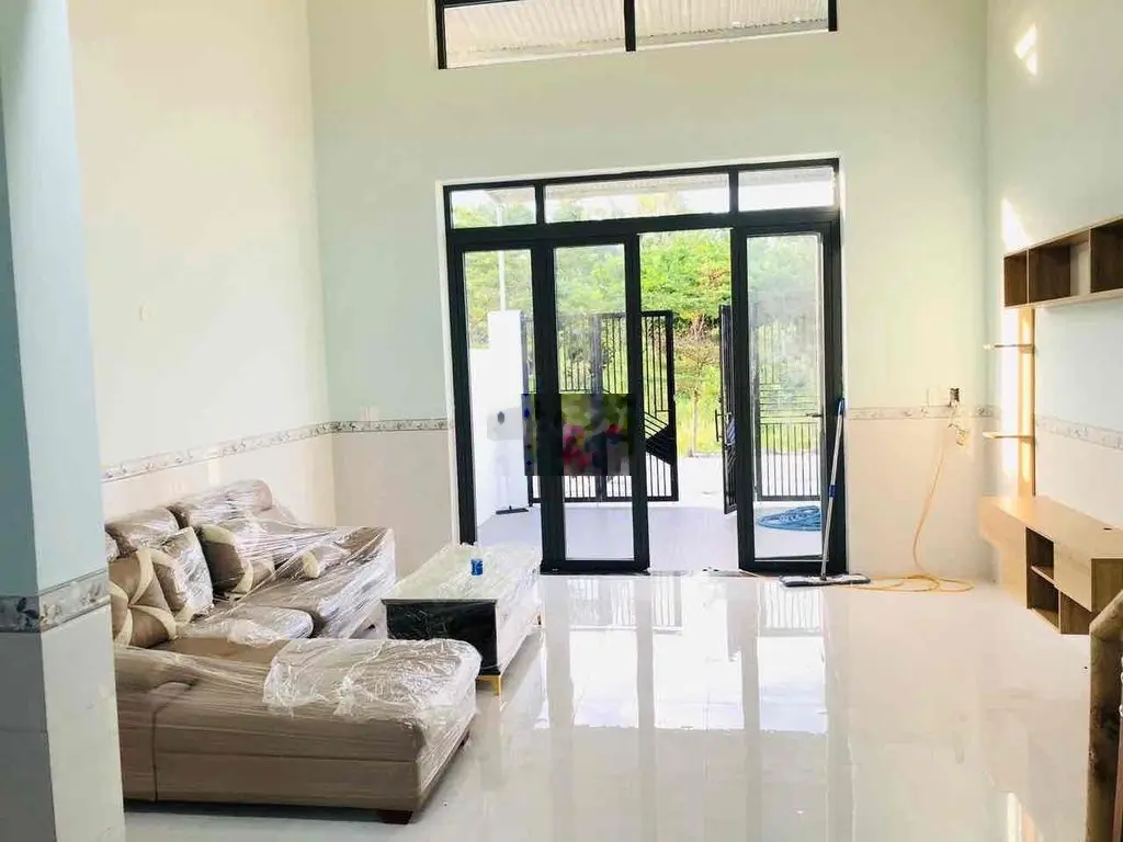 BÁN NHÀ MỚI SỔ RIÊNG THỔ CƯ 100m2 3P NGỦ.ĐỘI B GIÁP THỊ TRẤN TRẢNG BOM