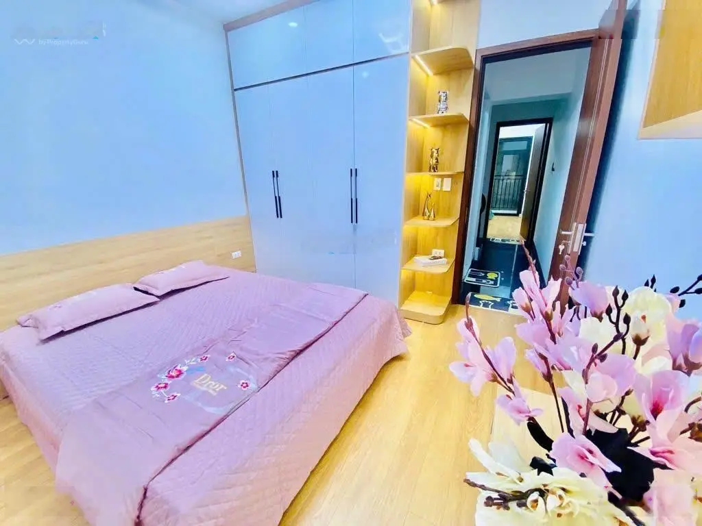 Nhà gốc đề, minh khai. đẹp long lanh, khách chỉ việc xách vali về ở. 48m2 x 4 tầng.