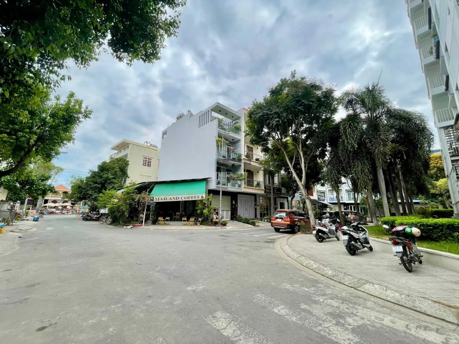 Bán nhà 3 lầu (5x16m) mặt tiền ĐS 2B khu Công Ích Quận 4, P Phú Mỹ, Quận 7 LH: 0917 796 *** Phương