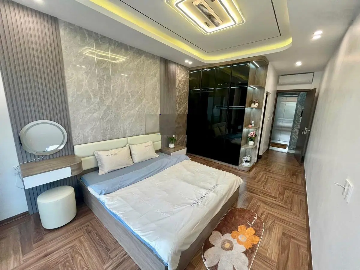 Bán nhà phố Nguyễn Sơn (khu Hàng Không) căn góc 42m x 4 tầng có gara - 8.95 tỷ SDCC