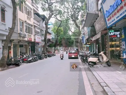 Mặt phố Lý Nam Đế, diện tích 300m2 sử dụng riêng; MT 11m, lô góc, trung tâm quận Hoàn Kiếm