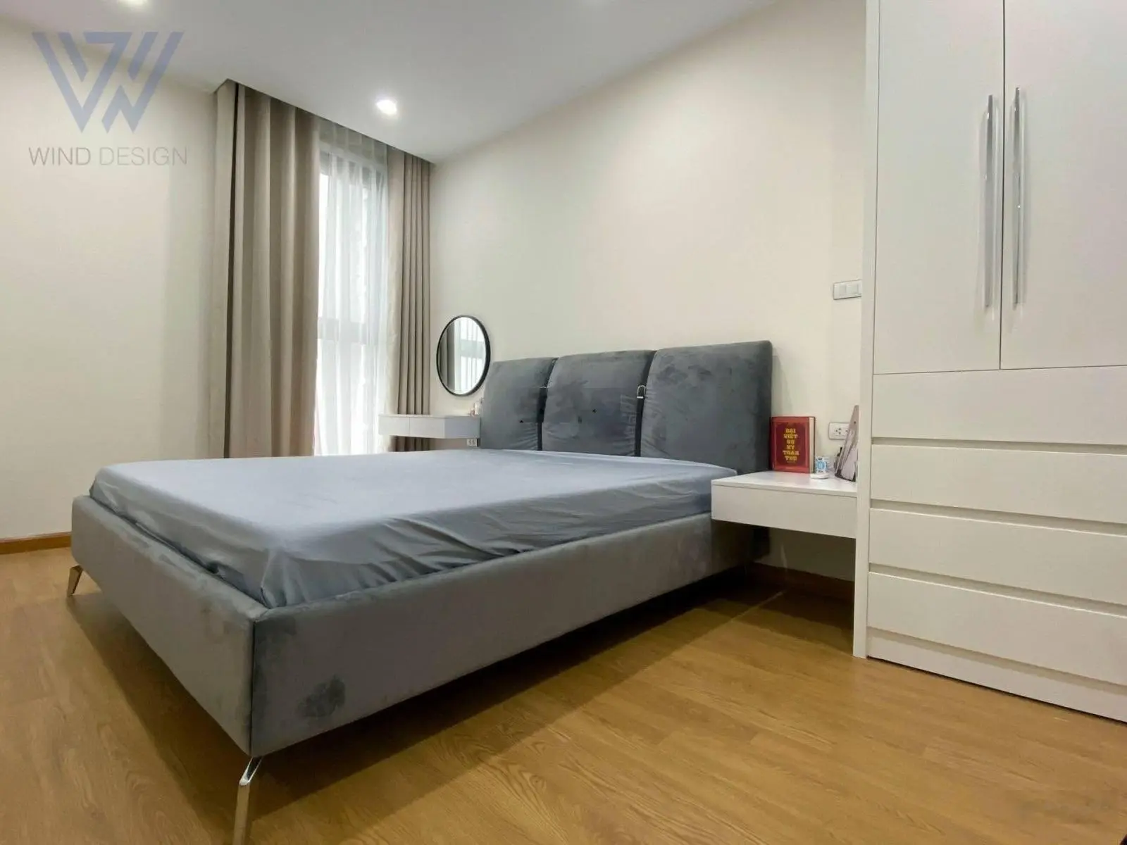 Gia đình tôi cần bán căn 3PN Chelsea Residences nằm trên đường Trần Kim Xuyến đầy đủ nội thất