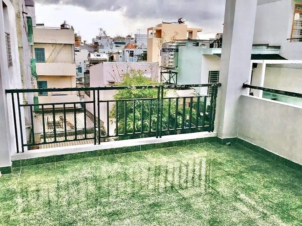 * Xe hơi* Tân Định, Quận 1 - 5 tầng - ngang 4.0m (không lộ giới)