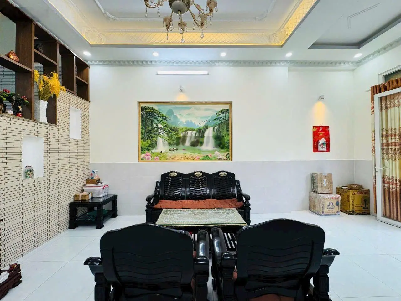 Nhà đẹp 5,5x15m giá hời ngay trung tâm Nhà Bè - Chính chủ cần bán gấp