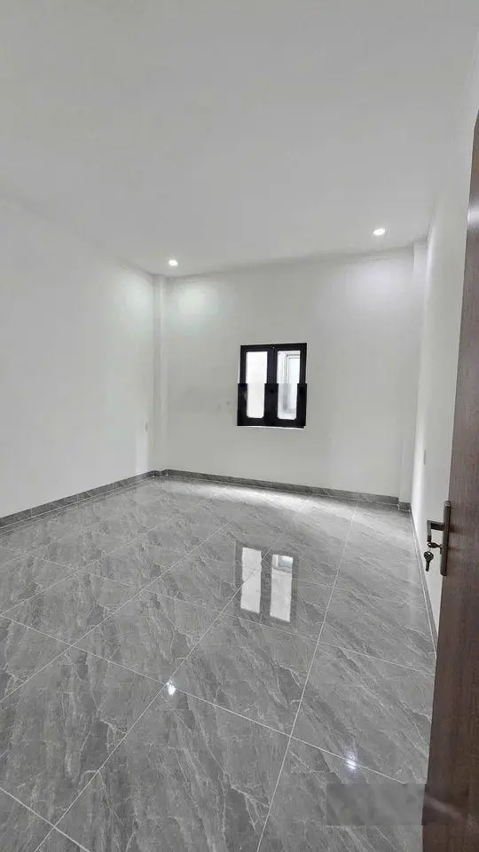 Bán gấp nhà vừa xây xong giá thương lượng 2 tỷ 750 ở Thuận Giao