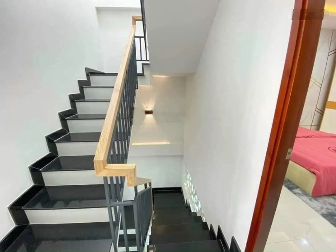 Cần tiền bán gấp nhà Nguyễn Văn Đậu, Bình Thạnh, 44m2. Gần trường học, chợ. 0902 323 *** - Tâm