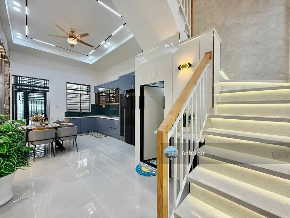 Nhà 60m2 Nguyễn Hữu Cảnh, P22, Bình Thạnh. Xây trệt - 3 lầu. Giá 3 tỷ 350. Gần công viên Sài Gòn