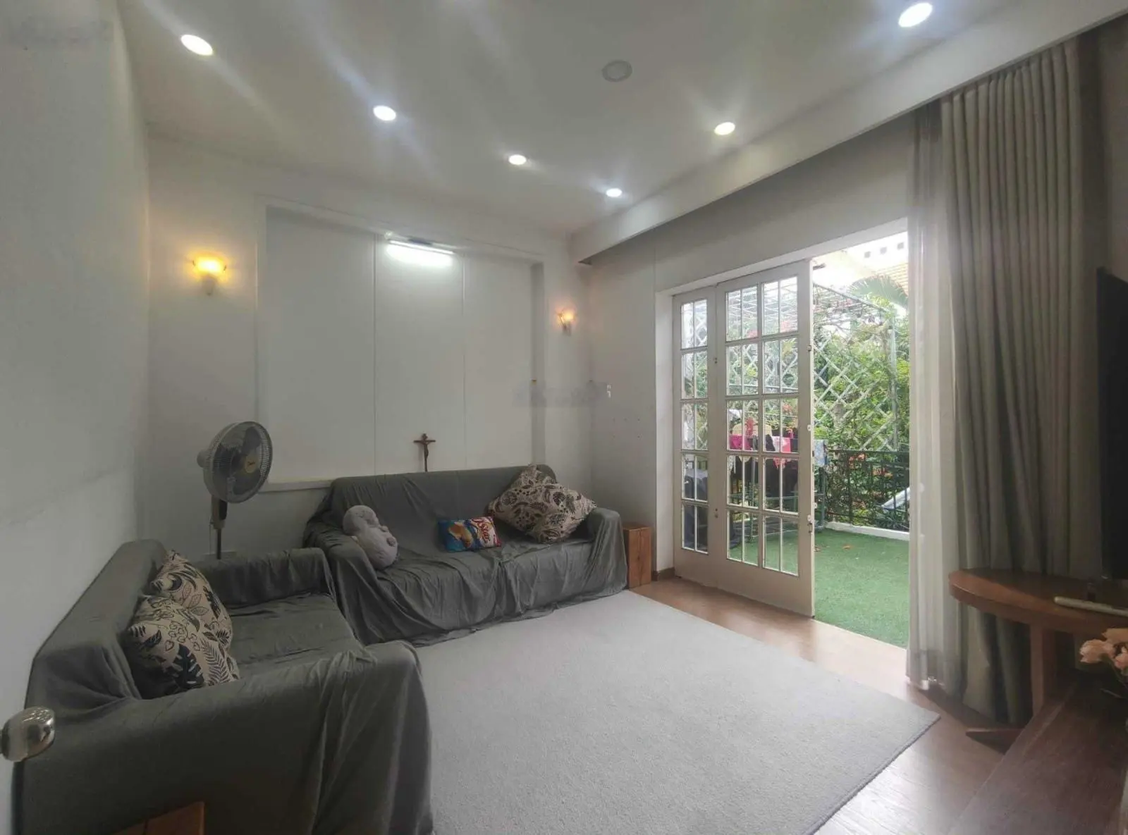 Biệt thự có gu đẹp An Phú An Khánh - DT 12x20 - 240m2 - 3 tầng - Hồ cá Koi view CV chỉ 58 tỷ
