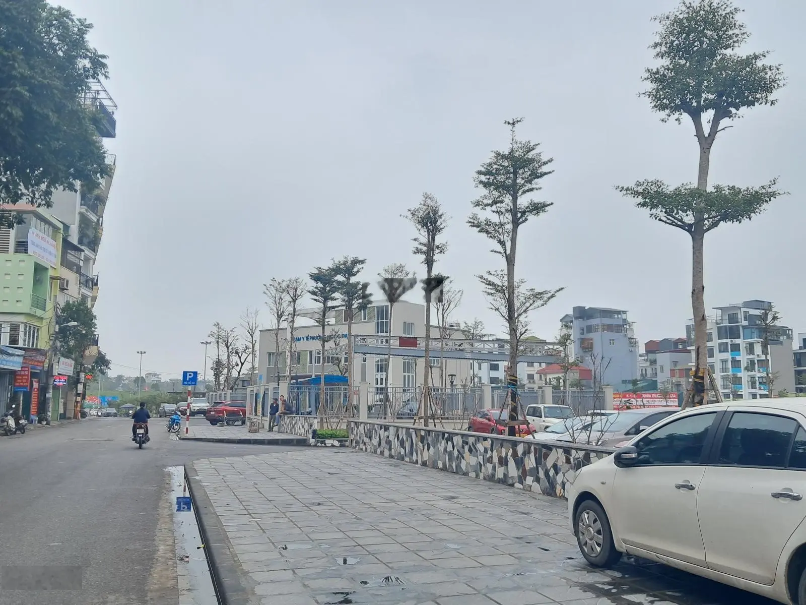 Mảnh đất phân lô đt Ngọc Thụy - Long Biên. DT: 80m2 - MT 5,6m. Giá 2x tỷ. LH: 0765505555