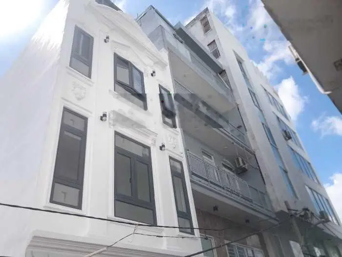 Cạnh KDC Nam Long mặt tiền 5m 4 tầng chủ tâm huyết tặng toàn bộ nội thất
