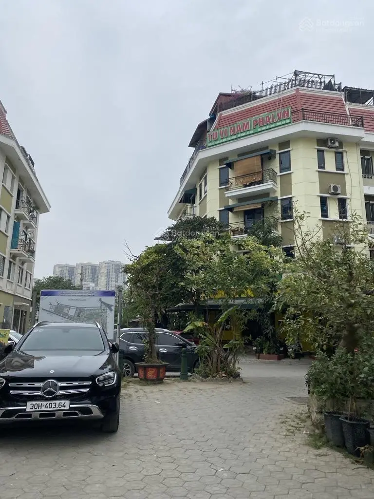 Bán nhà liền kề Phú Lương Hà Đông. Đt 65m2x5 tầng. Giá bán : 17.3 tỷ
