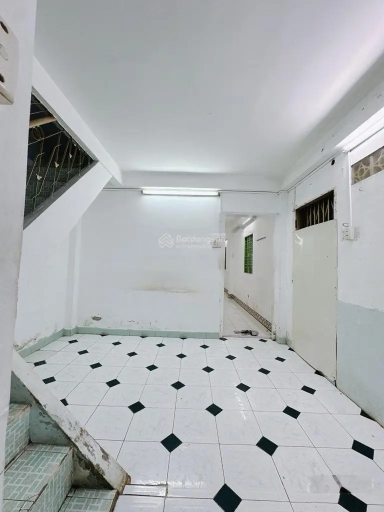 Tôi chủ nhà cần bán căn nhà hẻm 171 Tôn Đản, Phường 15, Quận 4
