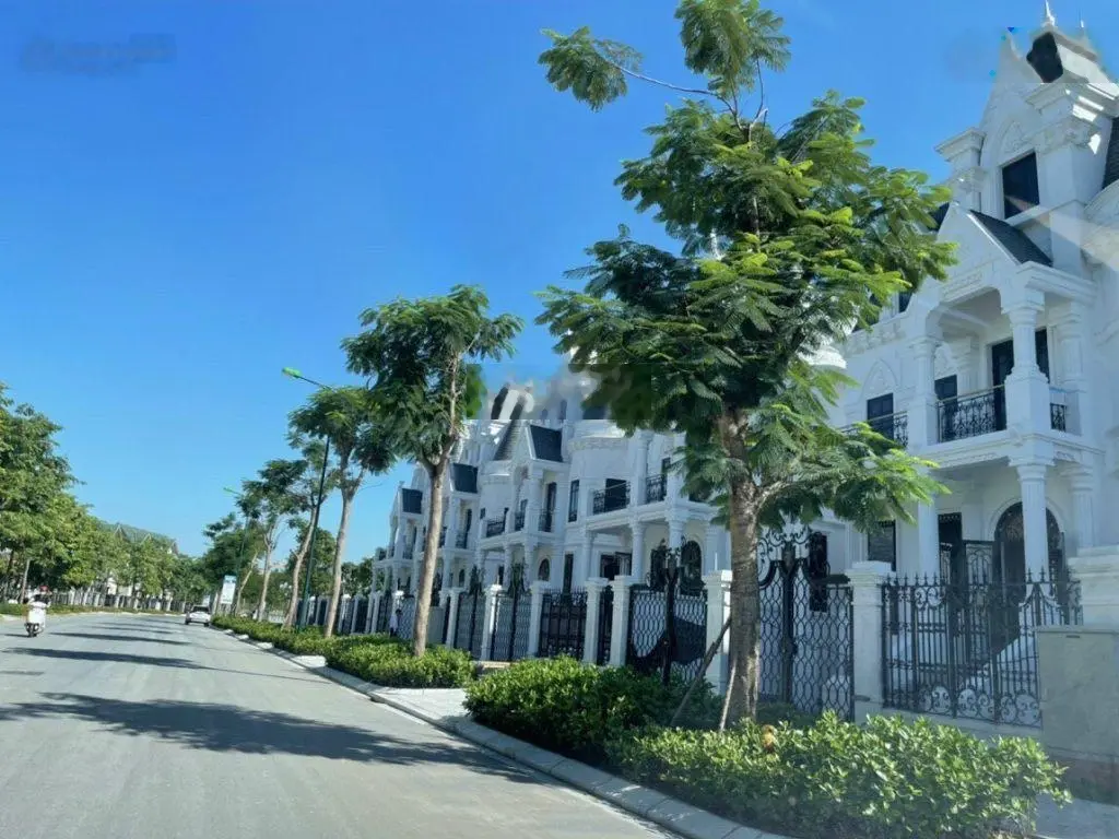 Chính chủ bán lô góc 2 mặt tiền view vườn hoa Appolo - dự án Picenza Riverside Sơn La