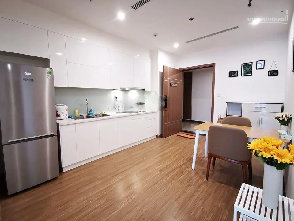 Sẵn hợp đồng thuê - Bán căn hộ 1 phòng ngủ, ban công Đông Nam Vinhomes Skylake (trục S1.05)